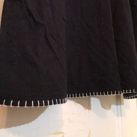 Black embroidered short sleeve top - Picture 4 of 6